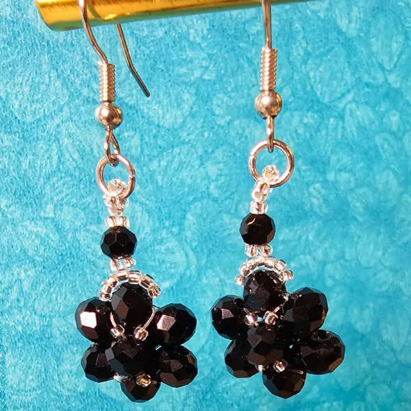 SNOWFLAKE BLACK