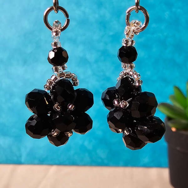 SNOWFLAKE BLACK