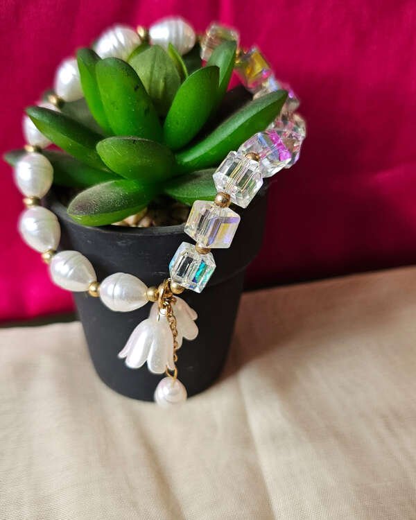 WINTER TULIPS - Image 5