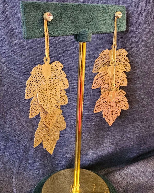 MAPLE LEAVES - Image 4